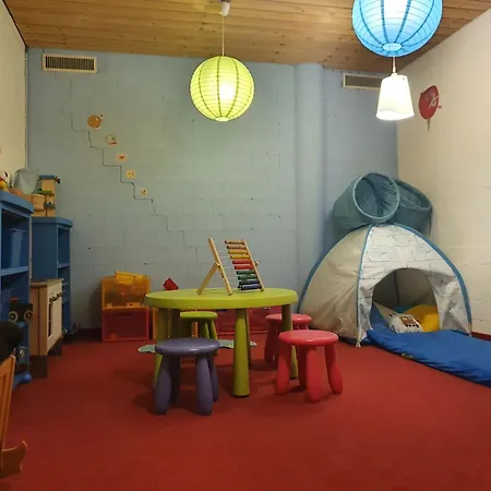 Abendrot Apartments-9 By Interhome גרינדלוולד